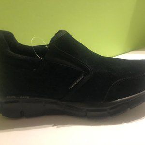 SKECHERS MEMORY FOAM